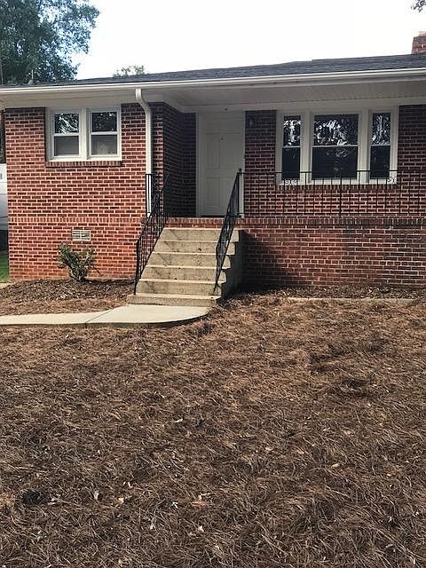 1st image of 4 Westbrook Dr