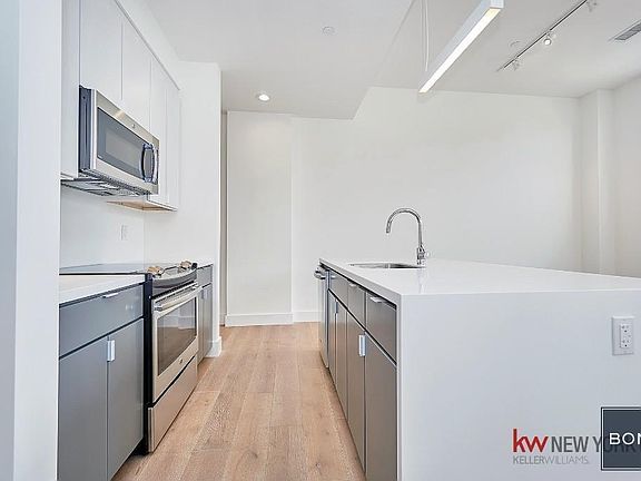 5th image of 271 W 125th St APT 407