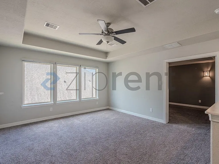 3543 Whitman Dr — Photo 23