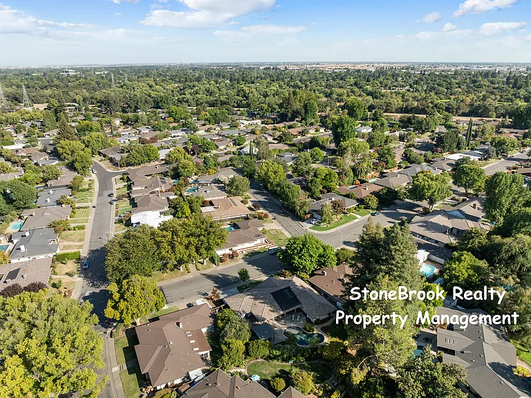 244 Breckenwood Way — Photo 63