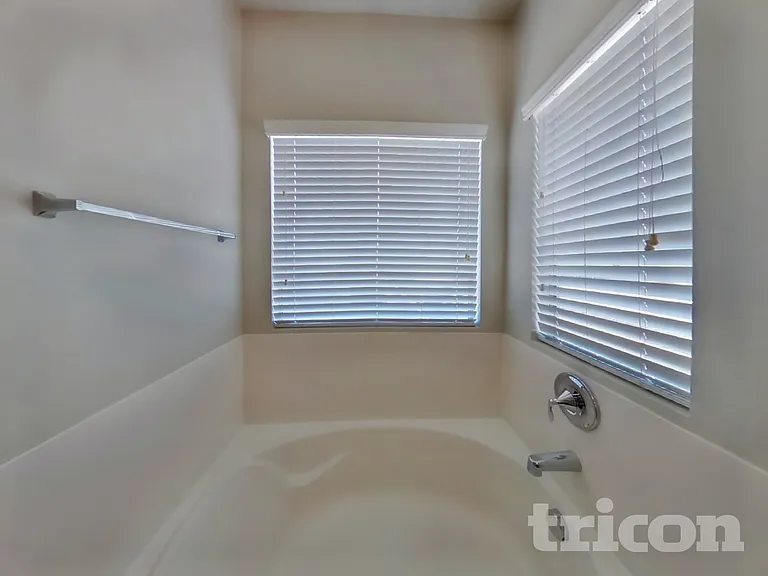 1795 W Matthews Dr — Photo 9