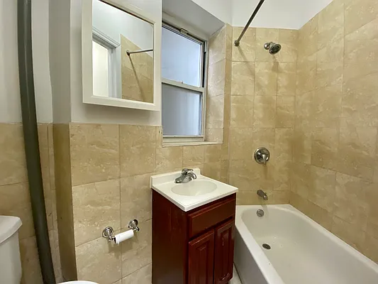 Rented by Taichi Fudosan | media 4