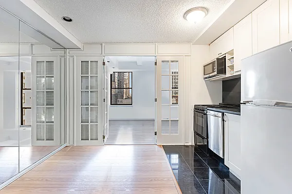 Sold by Compass | media 10