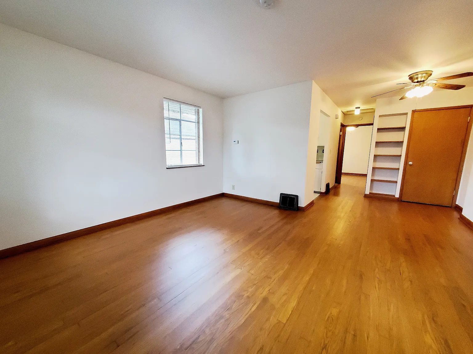 712 Springs Drive — Photo 3