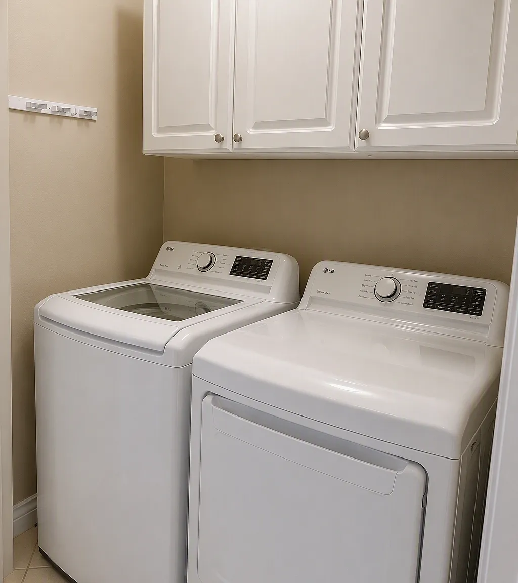 3 bed, 2946 sqft, $5,000 — Photo 2
