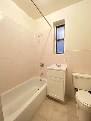 Rented by Bohemia Realty Group | media 4