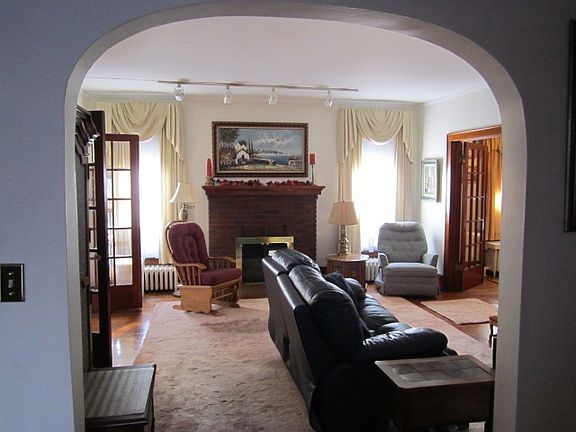 4th image of 14 Belvidere Ave