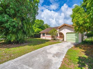 2395 8th Ave SW, Vero Beach, FL 32962