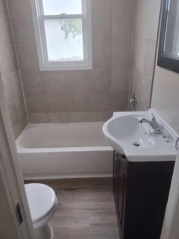 125 E Bettlewood Ave — Photo 4