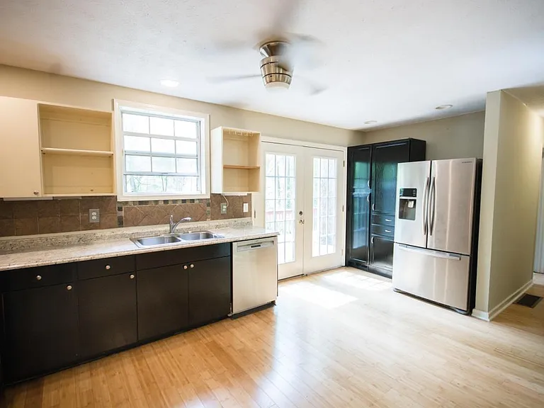 207 Woody Dr — Photo 11