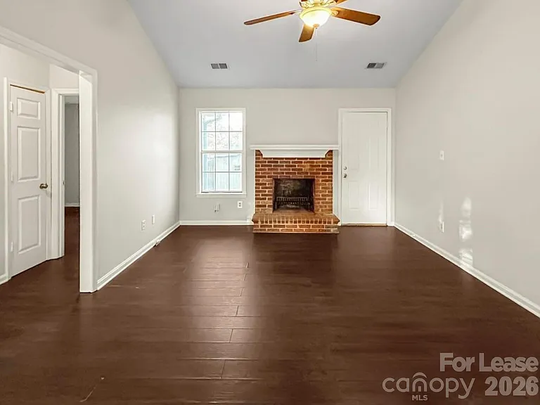 5933 Ruth Dr — Photo 6