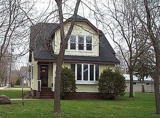 121 2nd St W, Jordan, MN 55352