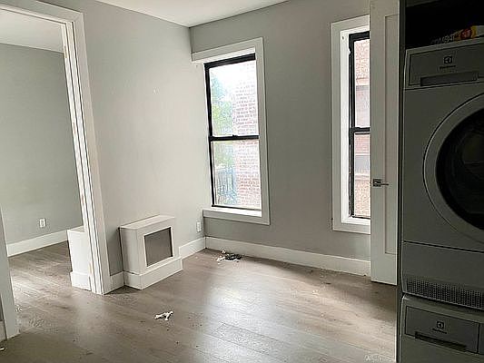 3rd image of 234 E 116th St #10A