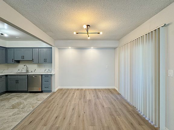 5th image of 921 Arcadia Ave APT 1