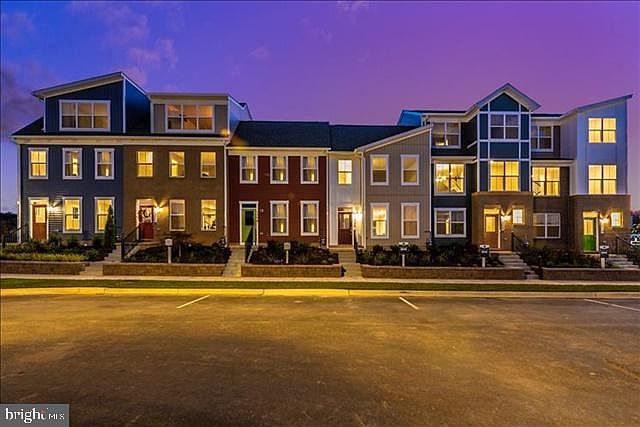 2nd image of 710 Tatum Ct
