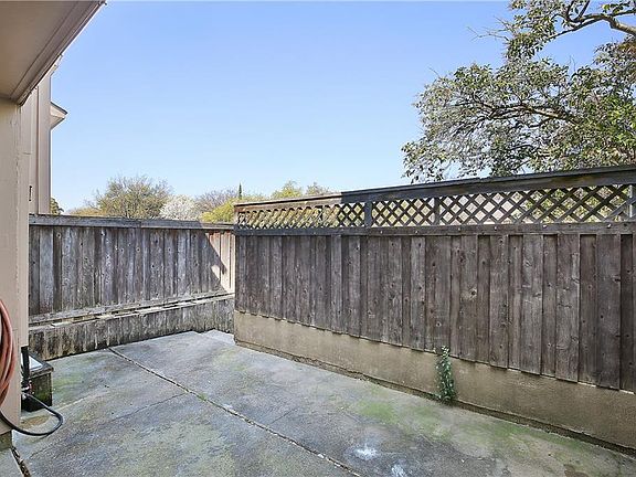 4th image of 7605 Woodthrush Dr #11