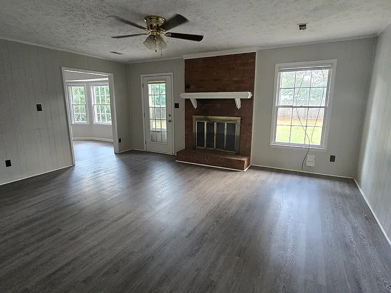 6824 Mahogany Rd — Photo 4