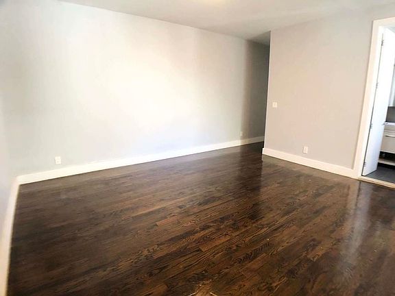 3rd image of 2574 Bedford Ave APT 4A