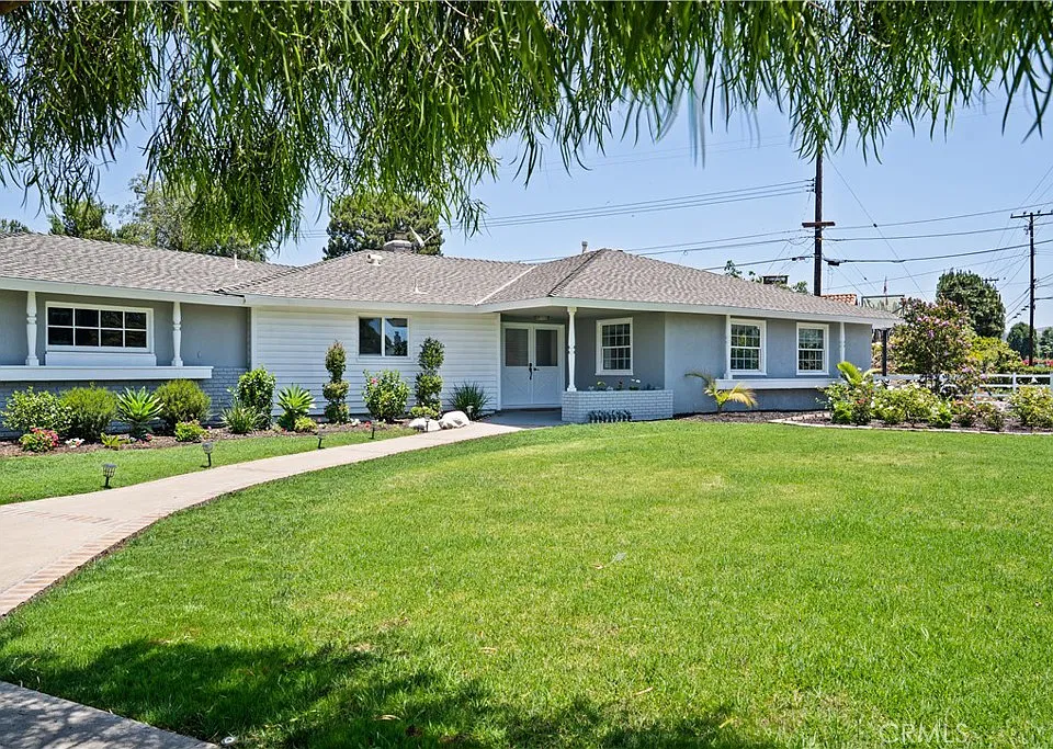 18211 Fairhaven Ave