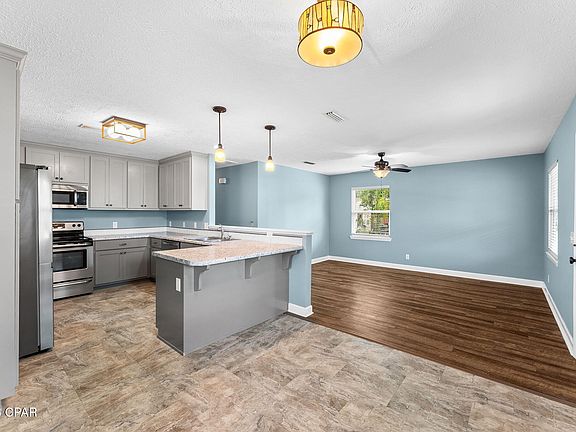 2nd image of 1106 Arthur Ave