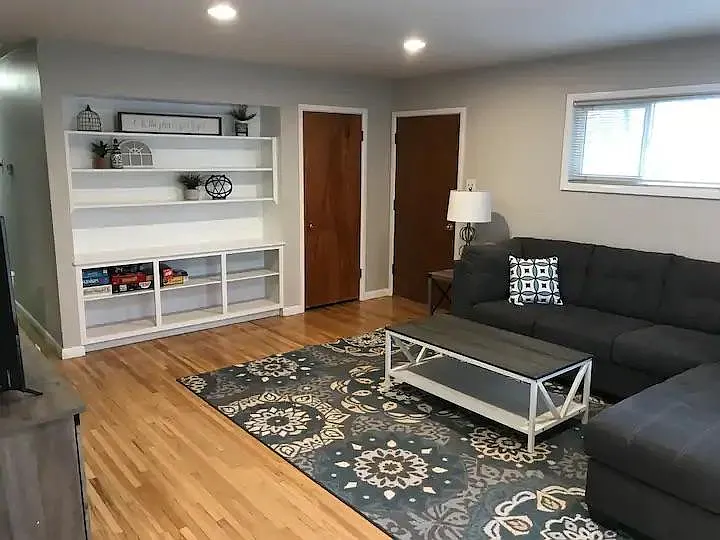 6890 S Village Rd — Photo 1