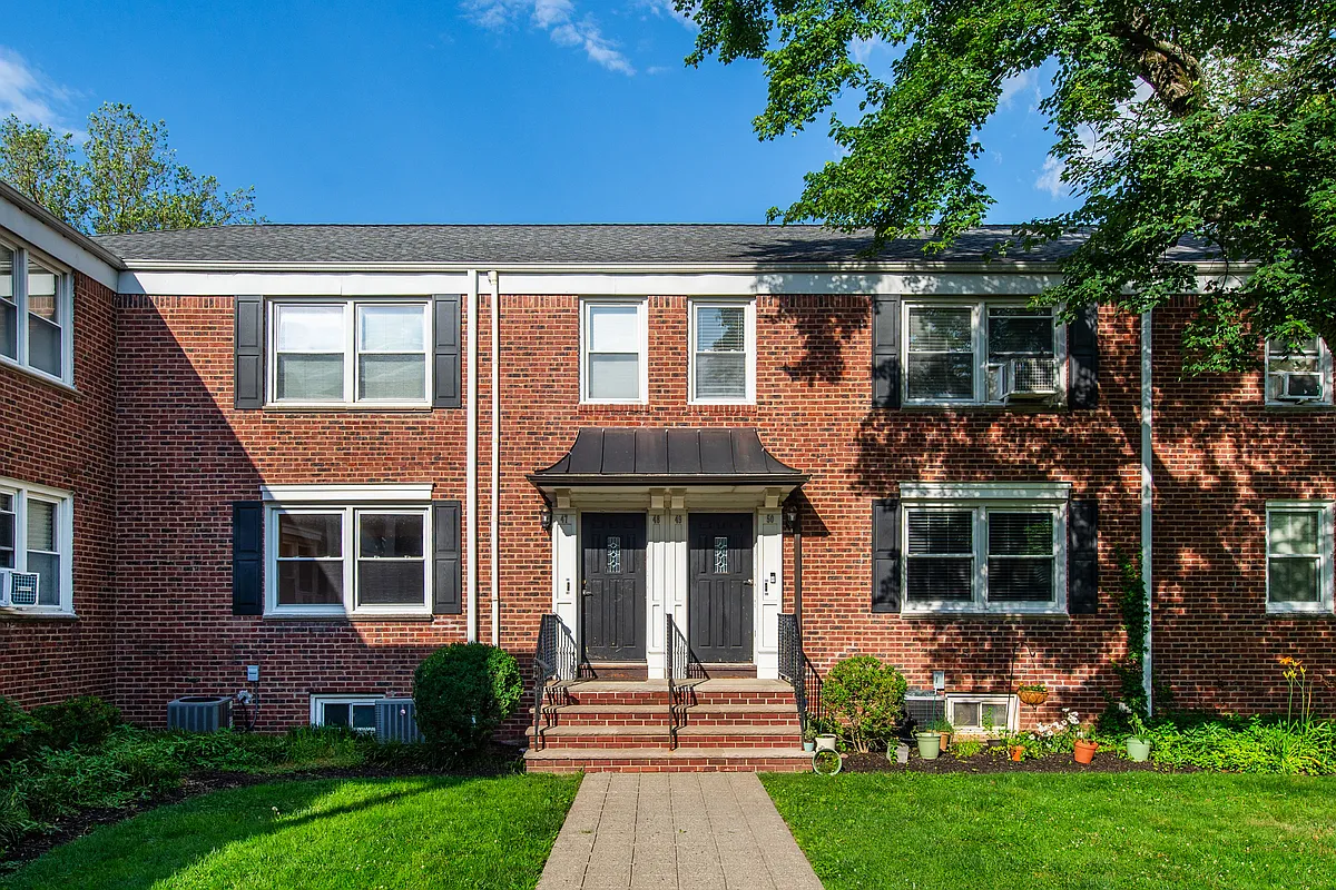 Exterior - 412 Morris Ave #47