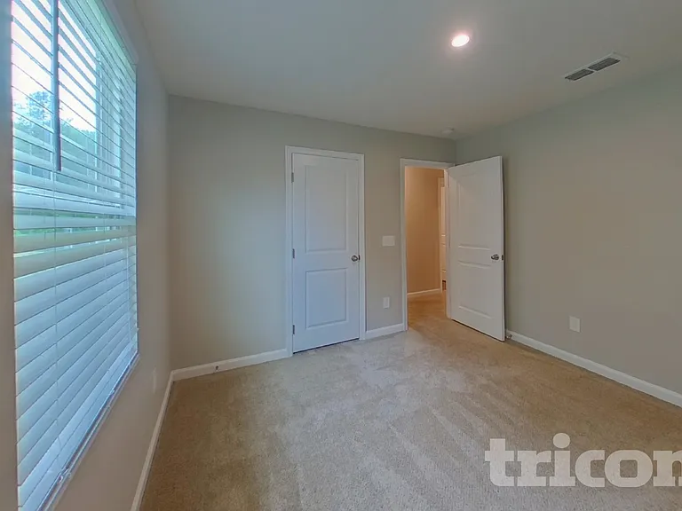 886 Purcell Dr — Photo 12