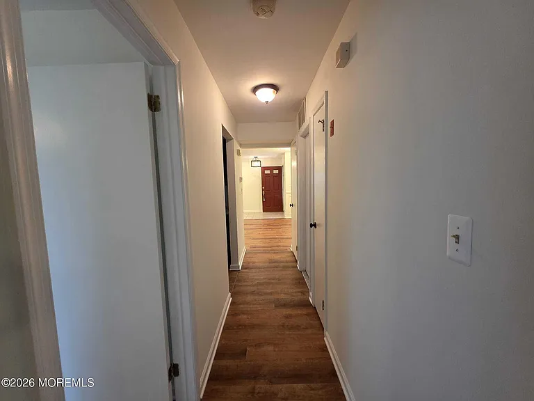 129 Tulip Ln — Photo 8
