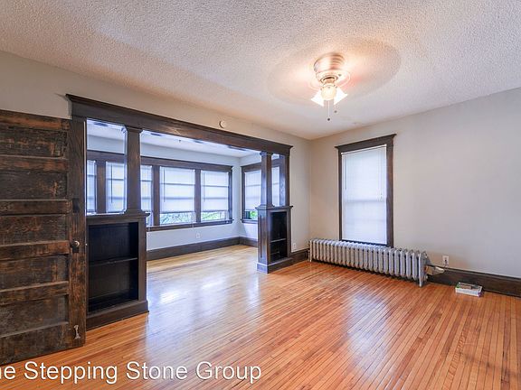 4th image of 419 W Franklin Ave #8584477