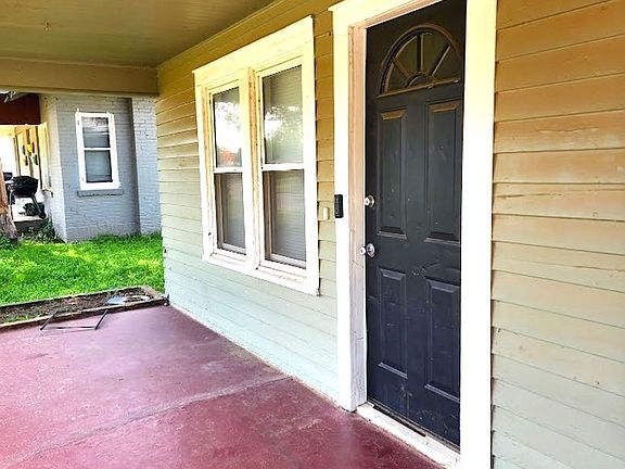 4th image of 2237 NW 12th St
