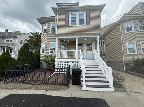19 Chauncey St #2, Watertown, MA 02472