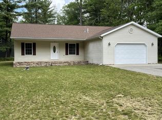102 Siesta Trl, Roscommon, MI 48653