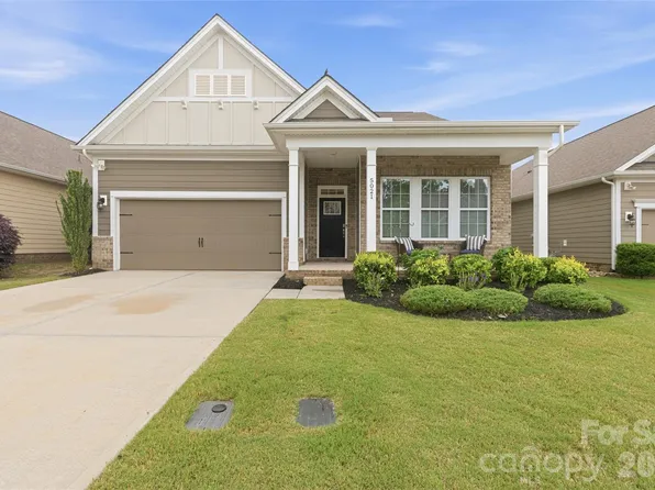 5021 Lydney Cir, Waxhaw, NC 28173