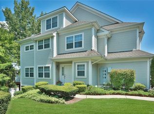 29 Underhill Dr, Pomona, NY 10970