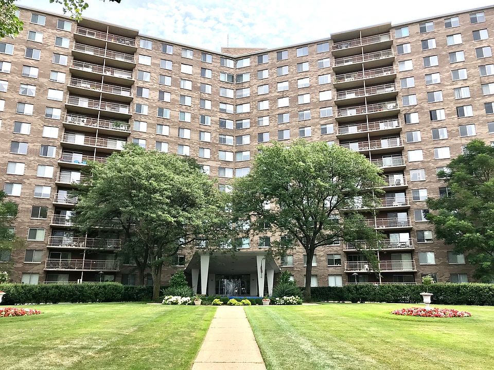 1st image of 7141 N Kedzie Ave APT 405