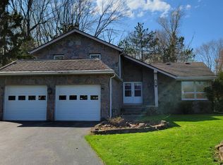 86 Cherry Creek Ln, Rochester, NY 14626