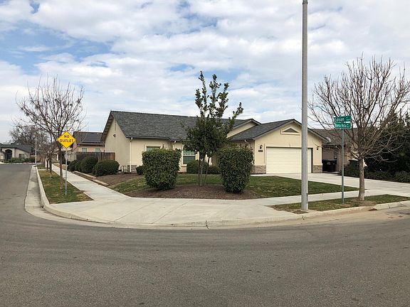 2nd image of 1110 E Buena Vista Ave