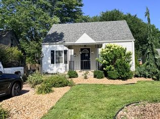 56 N Pearl St, Columbiana, OH 44408