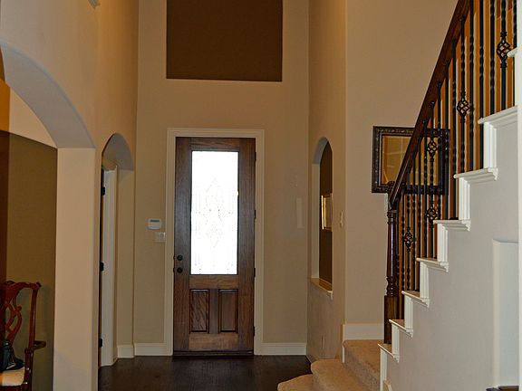 4th image of 2248 Catherine Ln