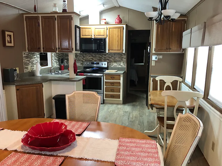 217 Crown Point Dr — Photo 11
