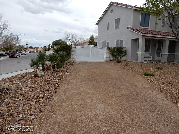 3rd image of 1419 Drakewood Ave