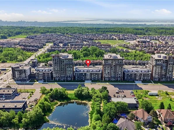 460 Dundas St E #216, Hamilton, ON L8B 2A5