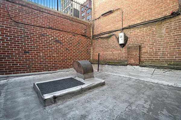 Rented by Douglas Elliman | media 10