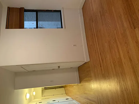 Rented by Flatiron Real Estate Advisors LLC | media 2