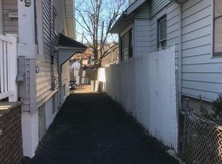 19 Bowen St, Staten Island, NY 10304