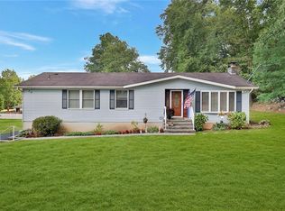 6 Mountainside Ln, Stony Pt, NY 10980