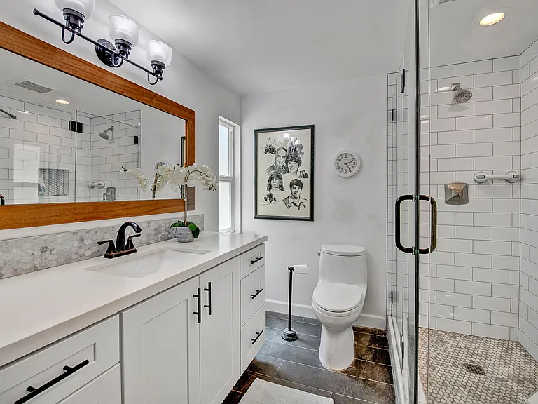 347 Walnut St — Photo 12