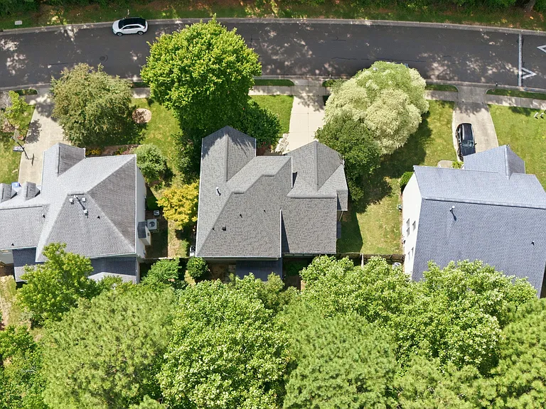 115 Lonebrook Dr — Photo 58