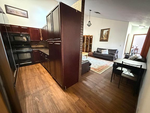 5th image of 1275 Periwinkle Place