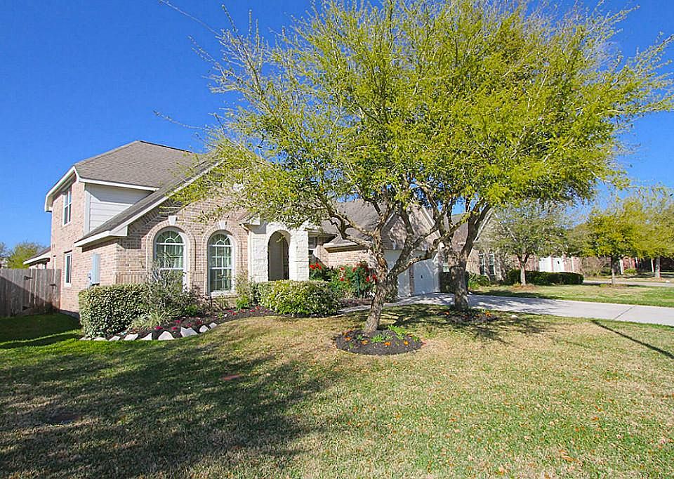 1st image of 2135 Lakewind Ln
